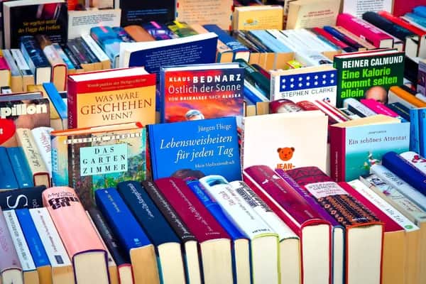 Einzigartige Buchausstellung für Schulen